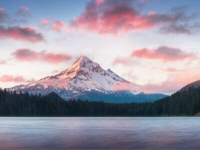 A 10 Breathtaking Mountains in Oregon