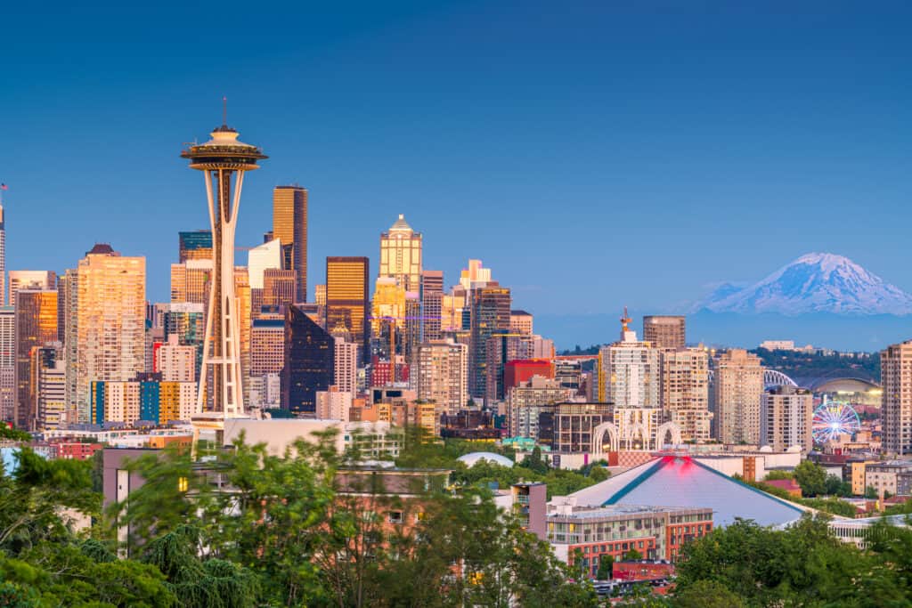 Seattle,,Washington,,Usa,Downtown,City,Skyline,At,Dusk.