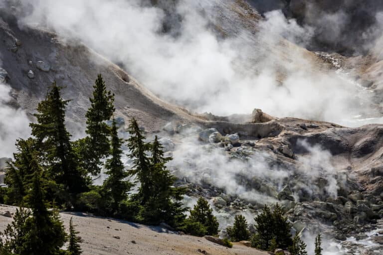 Landscape,View,Of,The,Geothermal,Features,Of,Bumpass,Hell,In