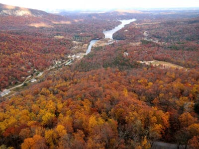 A The 5 Best Spots for Leaf Peeping in North Carolina: Peak Dates, Top Driving Routes, and More