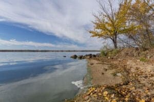 The 10 Biggest Lakes in South Dakota Picture