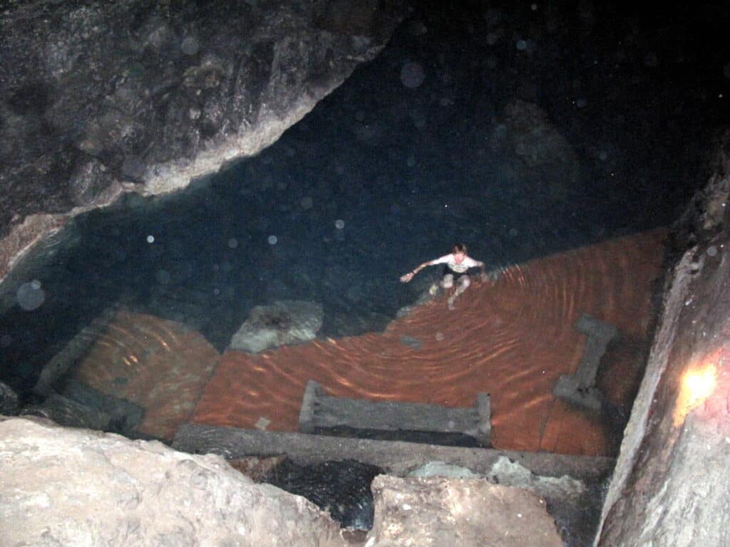 Kow Ata Underground Lake