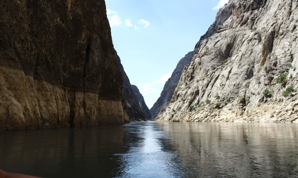 Canyon Ferry Lake