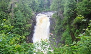 10 Stunning Waterfalls in Maine (& Where To Find Them) Picture