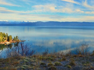 A Discover the 5 Cleanest Lakes in Montana