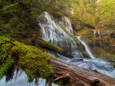 A 10 Amazing Waterfalls in Washington