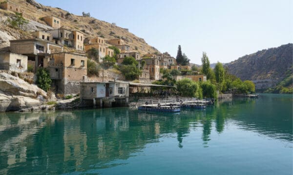 What Lives and Lurks at the Bottom of the Euphrates River? - A-Z Animals