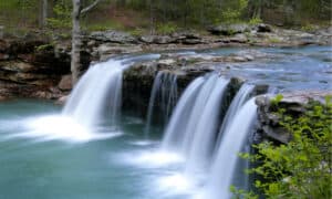 10 Amazing Waterfalls in Arkansas Picture