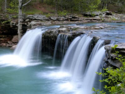 A 10 Amazing Waterfalls in Arkansas