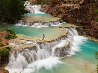 A 10 Breathtaking Waterfalls in Arizona (With Photos)
