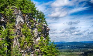 10 Popular Mountains In Massachusetts Picture