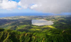 What’s The Largest Man-Made Lake In Hawaii Picture