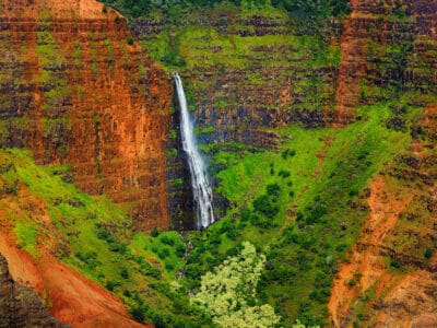 A The 10 Most Incredible Waterfalls in Kauai (With Photos)