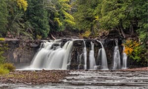 10 Awe-Inspiring Waterfalls in Michigan Picture