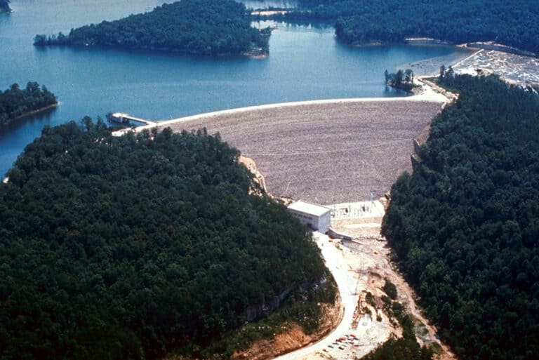 The 10 Biggest Lakes In Kentucky A Z Animals   USACE Laurel River Dam And Lake 768x513 