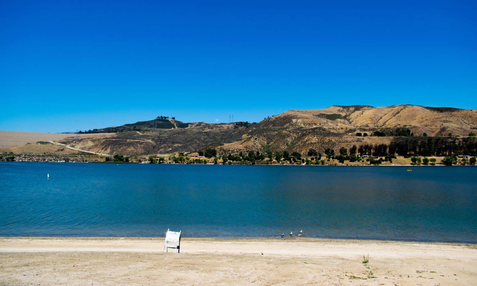 The 12 Biggest Lakes in Southern California - Wiki Point