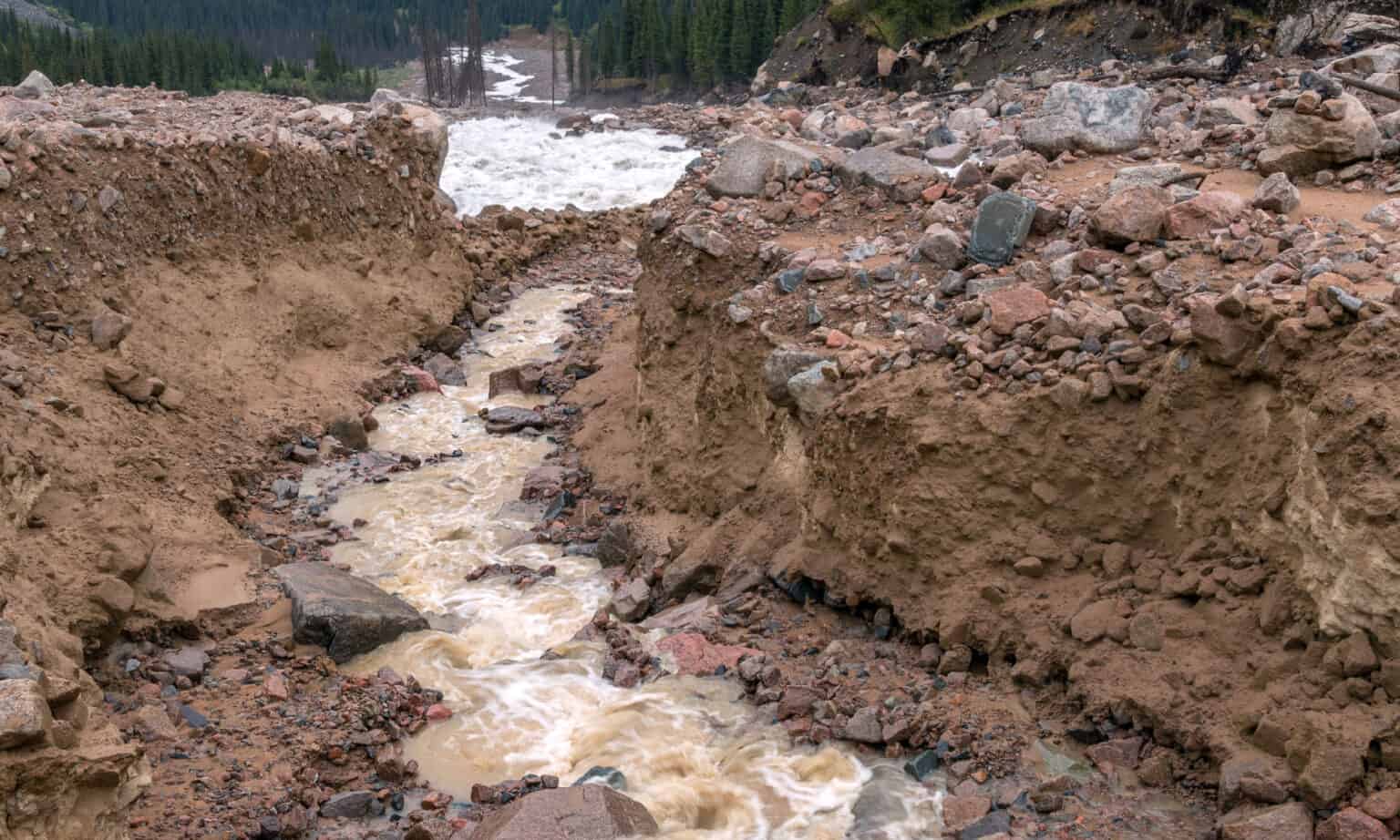 what-is-a-mudslide-and-how-are-they-caused-az-animals