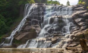 10 Best Waterfalls in New York (& Where To Find Them) Picture