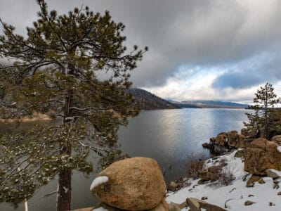 A Snow in Lake Tahoe: When It Starts and When It Stops