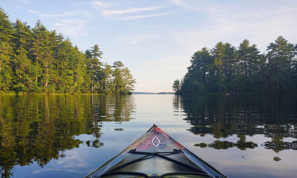 Lac Sebago dans le Maine en Nouvelle-Angleterre