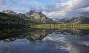 The 10 Most Beautiful Mountain Lakes in Idaho Picture