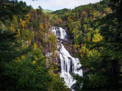A Discover the Tallest Waterfall in North Carolina