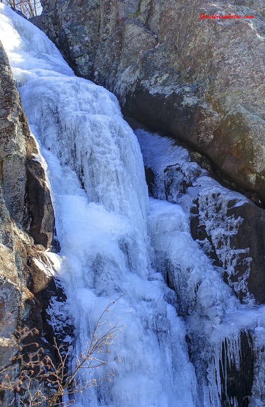 Mina Sauk Falls completely frozen in Winter.