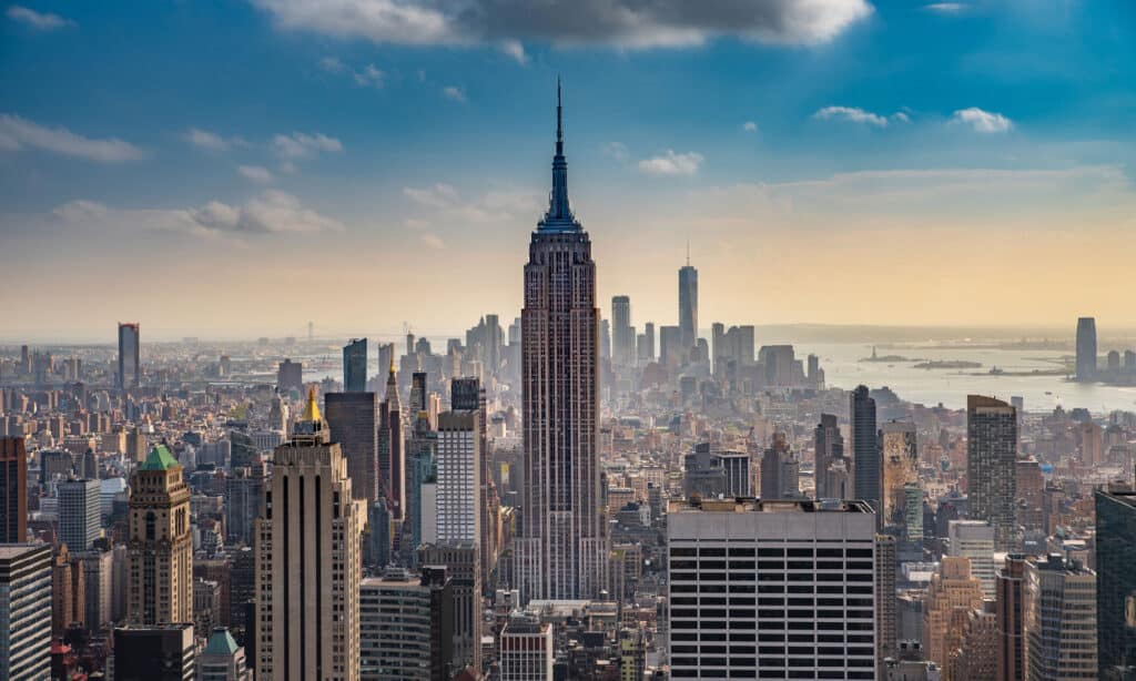 Picture of the Empire State Building in New York City