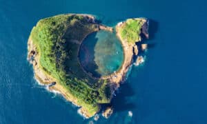 3 Unclaimed Islands from Across the World photo