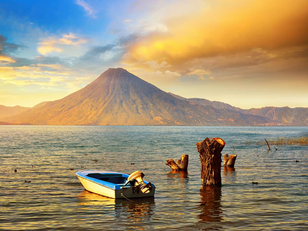 Beatiful,Sunset,At,The,Lake,Atitlan,Near,The,Volcano.,Guatemala