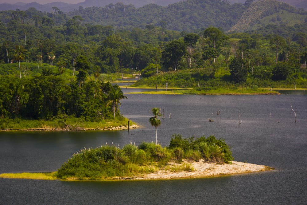 LAKE BAYANO, PANAMA