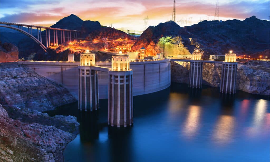 The Hoover Dam was built between 1930 and 1936, with many catastrophes along the way. For instance, 96 people died from accidents that occurred while they were working on the dam.