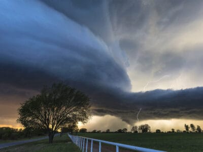 A Discover the Most Powerful Tornado to Ever Slice Through Alabama