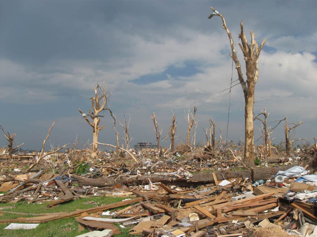 Joplin, MO tornado damage