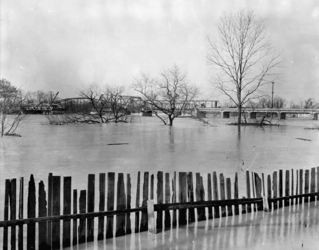 Flooding after the Mississippi levee is compromised, 1927