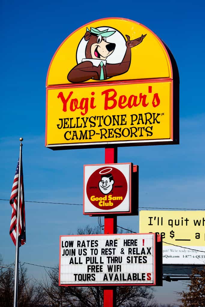 The sign for Yogi Bear's Jellystone Park in Nashville