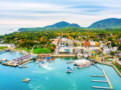 A Discover the Most Beautiful College Campus in Maine