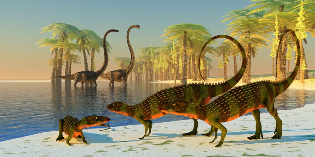 Scutellosaurus  dinosaurs had heavy armored plating