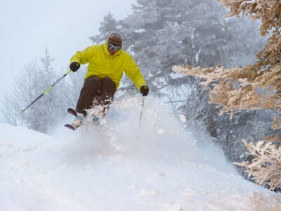 A Discover The Best Ski Towns In New England
