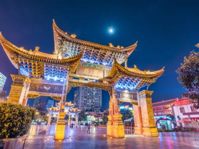 A Discover the 8 Largest Cities In China
