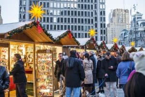 7 Incredible Christmas Markets Only in Illinois Picture
