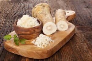 7 Clear Signals Your Horseradish Is Ready to Be Harvested (Plus Tips on Storing Them)  photo