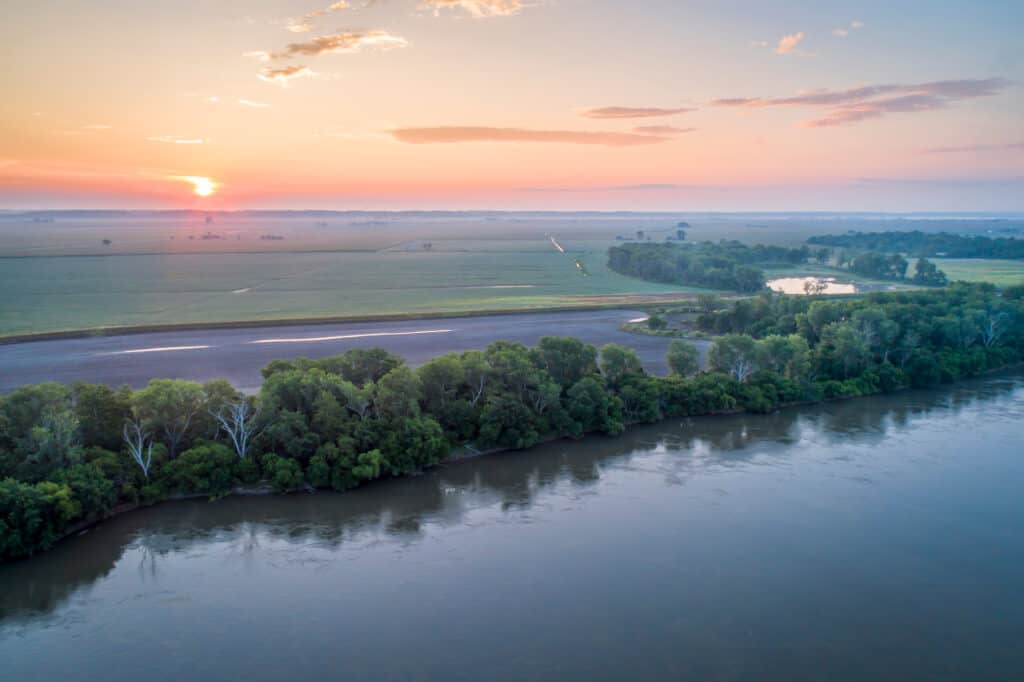 The Missouri River is the longest river in the United States