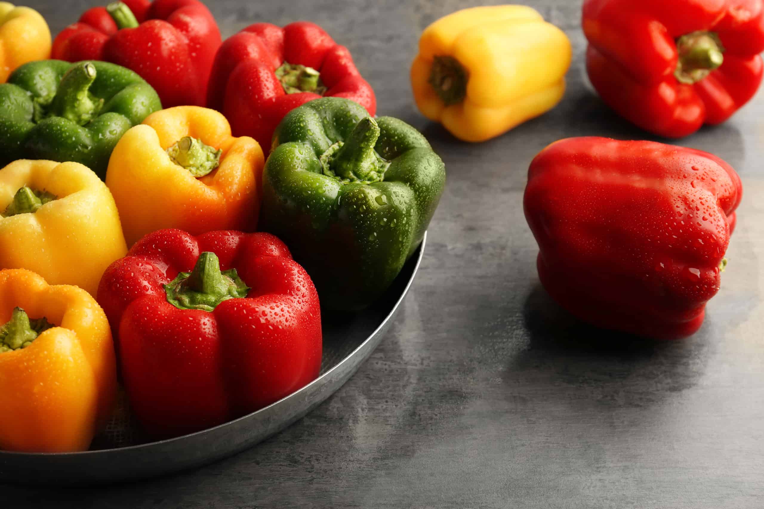 are pepper plants toxic to dogs