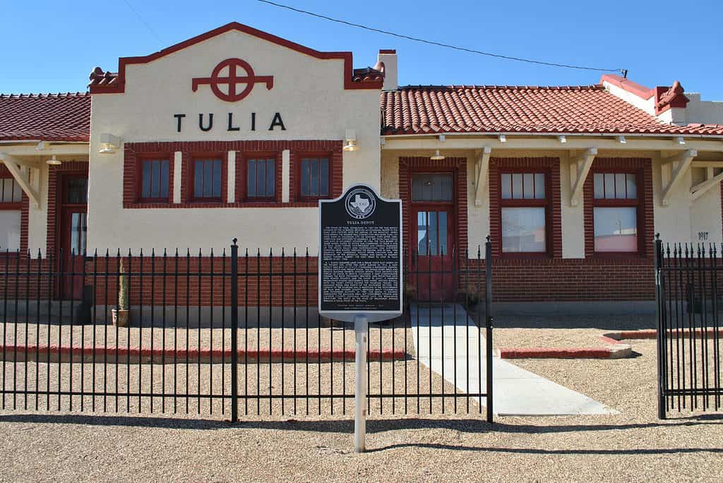 Santa Fe Railroad Depot, Tulia, Texas