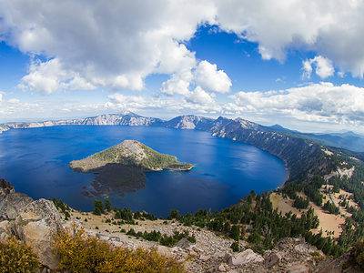 A The 12 Most Beautiful Mountain Lakes in the United States to Visit This Summer