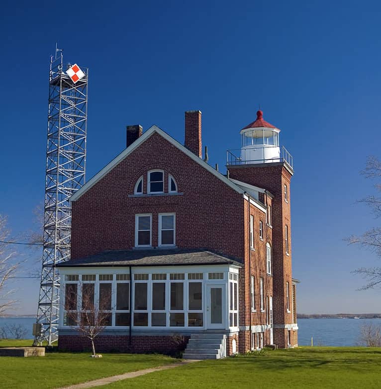 The 5 Most Beautiful Lake Erie Lighthouses A Z Animals   IStock 115891709 1 768x781 