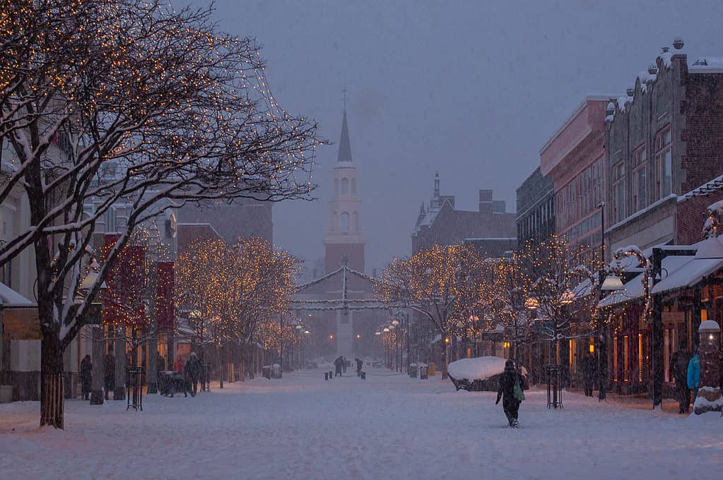 Snowfall in downtown Burlington, Vermont.
