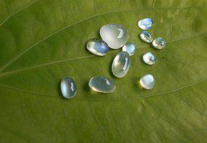Moonstone: Healing Properties and Symbolism Picture