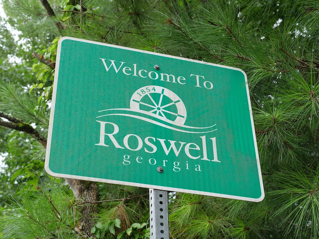Roswell Georgia public welcome sign